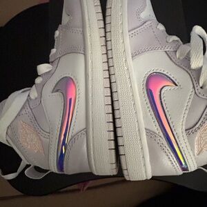 Jordan Kids Sneakers in Light Purple with Iridescent Pink-Blue Swoosh